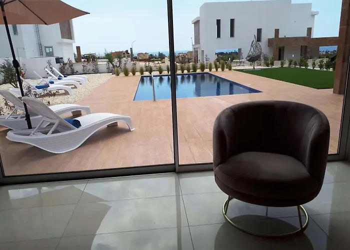 Prázdninový dům Coral Elite Mit Pool Und Whirlpool By Interhome Pegeia