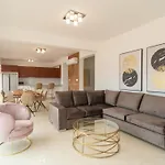 Coral Elite Mit Pool Und Whirlpool By Interhome *