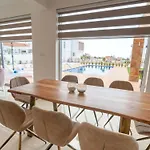 Coral Elite Mit Pool Und Whirlpool By Interhome * بييا