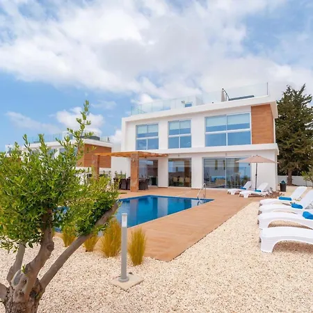 Coral Elite Mit Pool Und Whirlpool By Interhome *