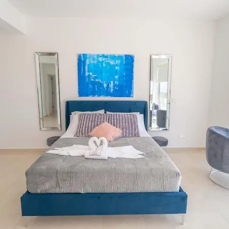 Coral Elite Mit Pool Und Whirlpool By Interhome