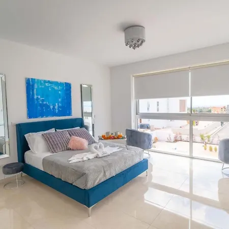 別荘 Coral Elite Mit Pool Und Whirlpool By Interhome ペイヤ