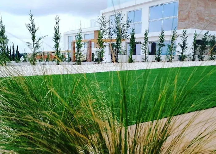 Coral Elite Mit Pool Und Whirlpool By Interhome