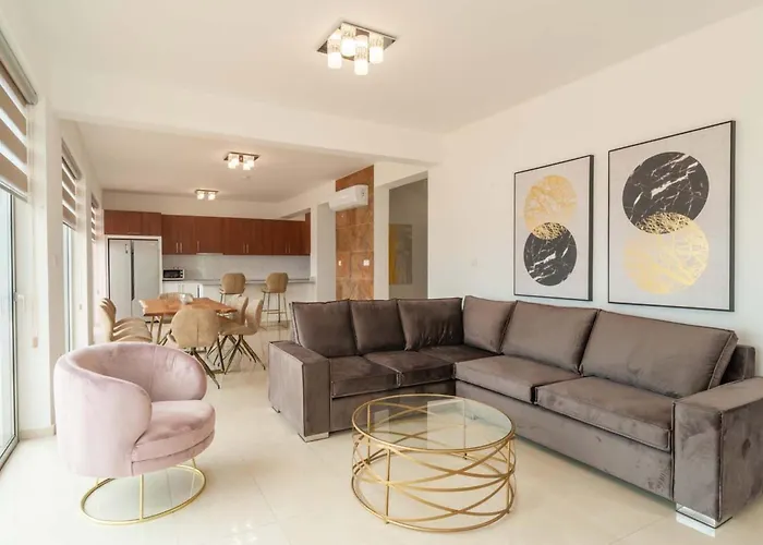 Coral Elite Mit Pool Und Whirlpool By Interhome *