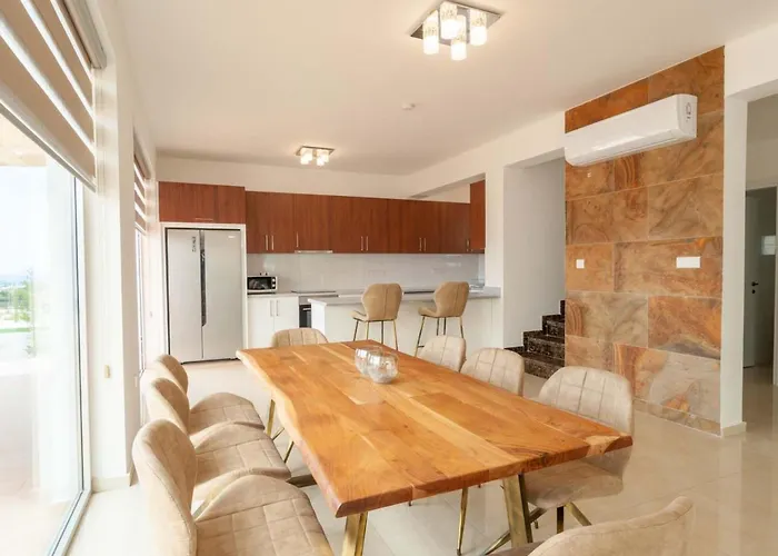 Tatil Evi Coral Elite Mit Pool Und Whirlpool By Interhome